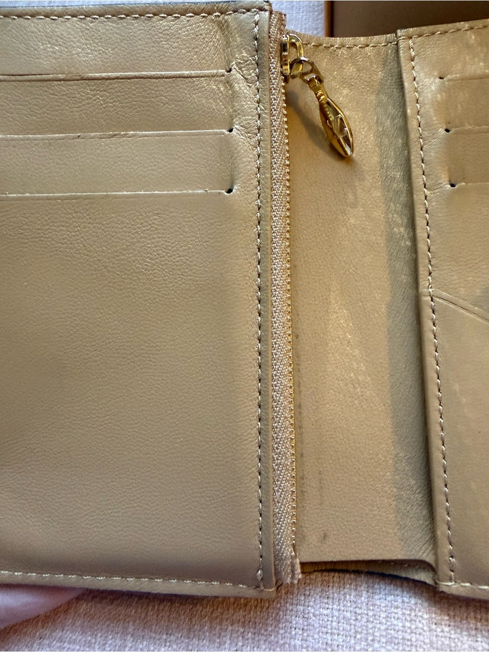 Louis Vuitton Black Leather Wallet with Gold LV Logo - Picture 8 of 10